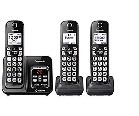 Panasonic KX-TG833SK Bluetooth Link2Cell Cordless Phone with Voice Assist and Answering Machine = 3 Handsets