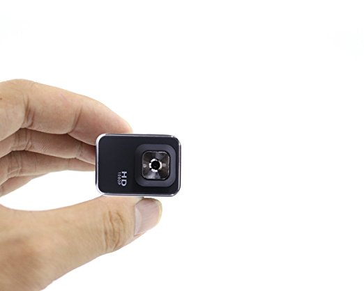 Infrared Night Vision Mini Hidden Spy Camera Full HD 1080P with 140° Wide Angle,Wearable Mini Spy Camera Wireless Outdoor/Indoor Sports DV Motion Detecting PC Camera Taking Photo Driving Recorder.
