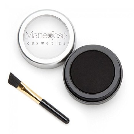 Eyebrow Powder Jet Black by Marie-José | Mineral Eyebrow Make Up for Perfectly Defined Brows | Includes angled nylon powder brush | Box lasts 6 months | 100% Satisfaction Guarantee!