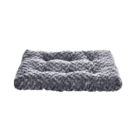 AmazonBasics Plush Pet Bed