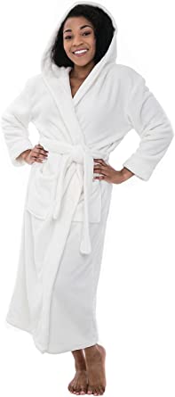 Alexander Del Rossa Women's Plush Fleece Robe with Hood, Warm Solid Bathrobe