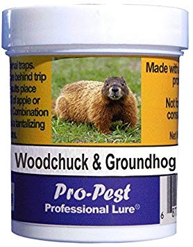 Pro-Pest Woodchuck/Groundhog Lure (8 oz)