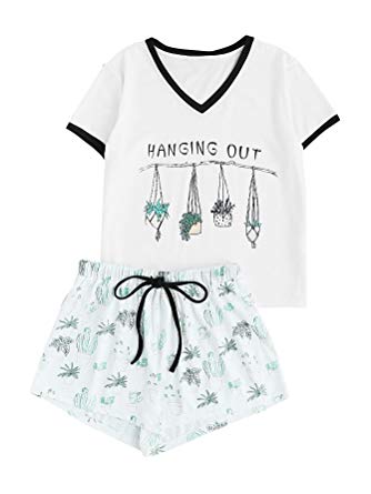 DIDK Women's Cute Cartoon Print Tee and Shorts Pajama Set