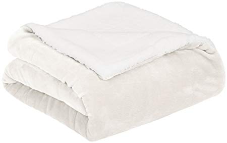 AmazonBasics Micromink Sherpa Blanket - Super-Soft, Wrinkle-Resistant - King, Cream