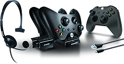 dreamGEAR – Player’s Kit– includes charge dock/sync cable/headset/silicone controller cover – for Xbox One