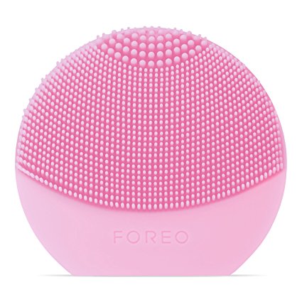 FOREO LUNA play plus: Portable Facial Cleansing Brush, Pearl Pink, Waterproof Skin Care Device with Replaceable Battery