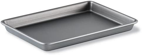 Calphalon Classic Bakeware 9-by-13-Inch Rectangular Nonstick Brownie Pan