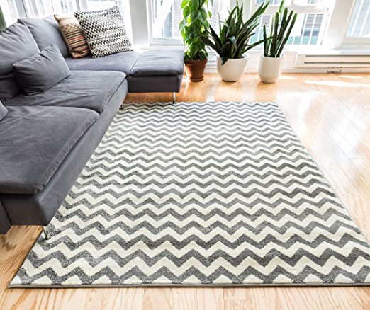 Wandering Chevron Grey Zig Zag Modern Casual Geometric Area Rug 5x7 ( 5'3" x 7'3" ) Easy to Clean Stain Fade Resistant Shed Free Contemporary Abstract Funky Fun Shapes Lines Living Dining Room Rug