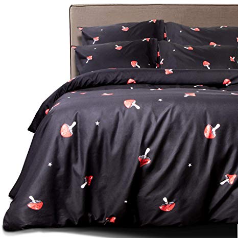 NTBAY 3 Pieces Duvet Cover Set, Brushed Microfiber, Red Mushroom Patterns Printed, Bedding, Black and Red Mushroom, King