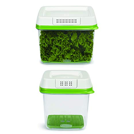 Rubbermaid FreshWorks Produce Saver Food Storage Container, 17.3 Cup/4.09 Liter, in Green bundle with Rubbermaid 6.3-Cup Medium Produce Saver in Green