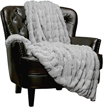 Chanasya Ruched Royal Faux Fur Throw Blanket - Fuzzy Plush Elegant Blanket for Sofa Chair Couch and Bed with Reversible Velvet Blanket (50x65 Inches) Gray