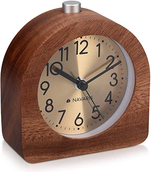 Navaris Analogue Wooden Alarm Clock - Retro Table Clock with Half Round Design, Snooze Function, Alarm, Gold Face Light - Natural Wood in Dark Brown