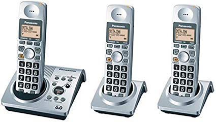 Panasonic DECT 6.0-Series 3-Handset Cordless Phone System with Answering System (KX-TG1033S)