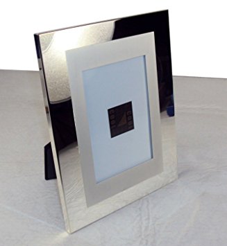 Stainless Steel Photo Frame 4" X 6" - Bi-directional, External Mat.