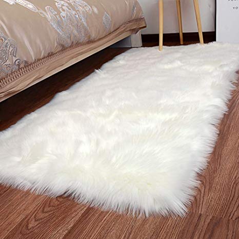 XingMart Sheepskin Faux Fur Rugs Luxury Fluffy Floor Carpet for Bedroom Bedside Living Room Area Rug Baby Nursery Room Decor Rug, Rectangle 2.3 x 5 ft, White