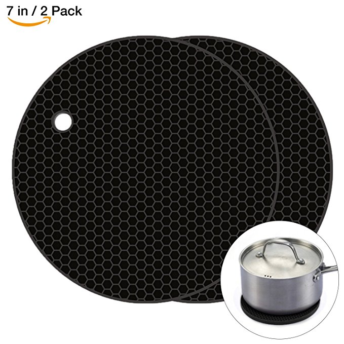 Silicone Pot Holder Set of 2, Circular Silicone Hot Pads, Dishwasher Safe, Heat Resistant Placemat (Black / 2 Pack)