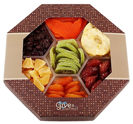 GIVE IT GOURMET, Assortment Dried Fruits Gift Basket (7 Section) - Array of Organic Delicious Dried Fruit for Holidays Snack | Large Healthy Gift Basket