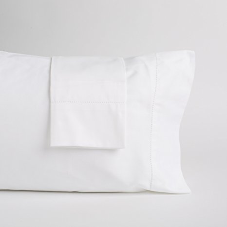 Wynne Collection 500 Thread Count 100% Egyptian Cotton Luxury Pillowcase Set. 2-Pack of Soft, Comfortable, Easy Care Premium Pillowcases. By Home Fashion Designs. (Standard, White)