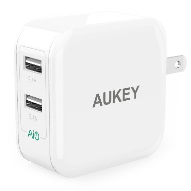 Aukey 12W / 2.4A Home Travel Dual USB Wall Charger Adapter with AiPower Tech for Apple iphone 6s, 6s Plus, Android and more (The Smallest but most Powerful USB Wall Charger with Foldable Plug)-White