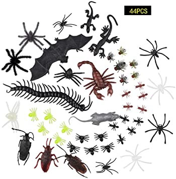 44 Pieces Plastic Realistic Bugs - Bug Toys Insects with Fake Spiders, Gecko, Flies And Bat And Other Plastic Fake Animals For Halloween Party Favors Decorations Camera Props