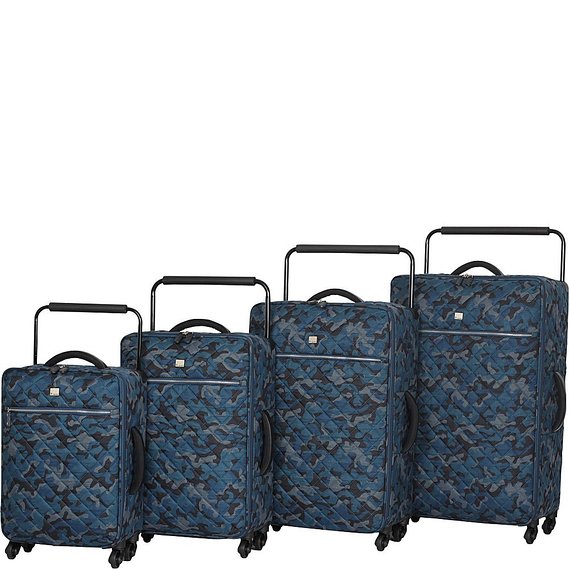 IT Luggage World's Lightest Quilted Camo 4 pc Spinner Set