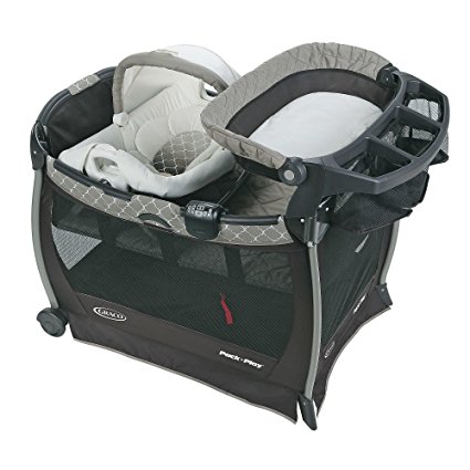 Graco Pack 'n Play Playard with Cuddle Cove Elite Removable Seat in London