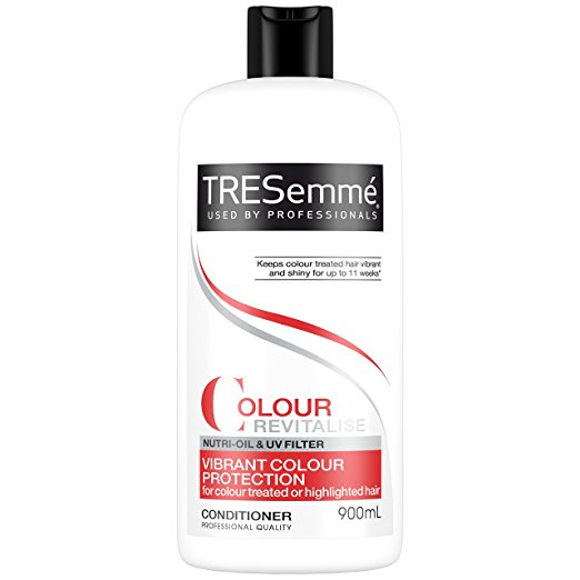 TRESemmé Colour Revitalise Fade Protection Conditioner 900 ml - Pack of 4