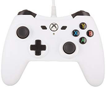 AmazonBasics Xbox One Wired Controller (White)