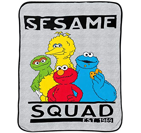 Jay Franco Sesame Street Elmo Hip Plush Kids Blanket Featuring Big Bird, Oscar The Grouch, Cookie Monster and Elmo