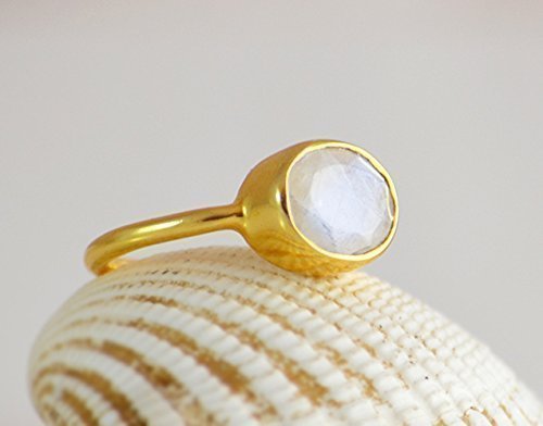 Rainbow Moonstone ring, stackable ring, Vermeil Gold or silver, bezel set ring, oval ring, June Birthstone ring, birthday gift, bridal jewelry