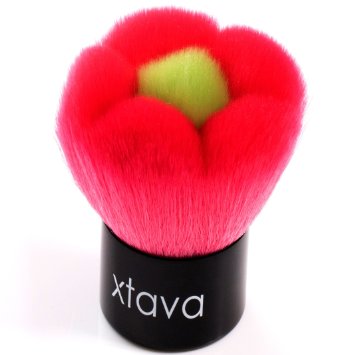 xtava Studio Pro Flower Kabuki Brush with Soft Fiber Bristles - Handcrafted and Compatible with Compact or Loose Powder for an Even Complexion - Essential Professional Quality Makeup Brush for Versatile Application