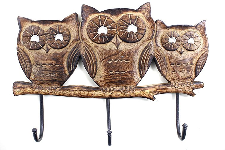 Store Indya Owl Shaped Wooden Wall Key Holder with 3 Hooks