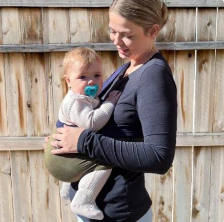 TKKOK Baby Carrier - Mama’s Bonding Comforter, Adjustable Unisex Multi-Purpose Baby Carrier, Hassle-Free, Lightweight and Ultra Soft, Easy to Wear Infant Sling Wrap, Perfect for Newborn Babies