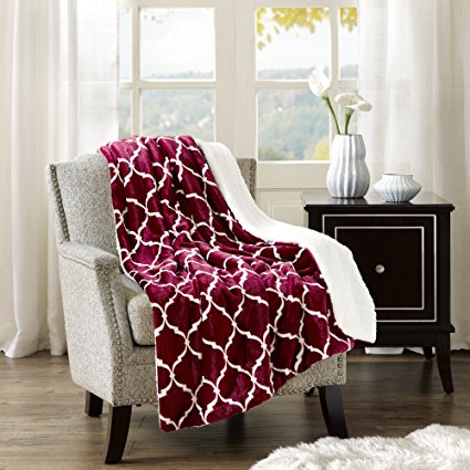 Comfort Spaces - Plush to Sherpa Blanket Throw - 50x60 inches - Ogee - Cranberry