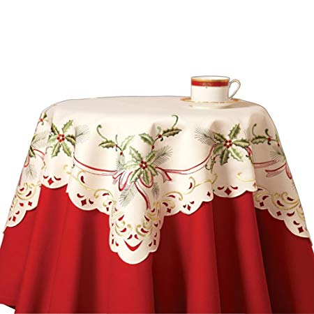 Collections Etc Christmas Holiday Holly Berry Table Linens by Collections Etc