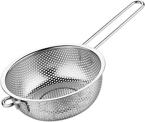 DOITOOL Stainless Steel Colander With Single Long Handle Large Metal Strainer Kitchen Food Strainer for Pasta Spaghetti Vegetable Fruits Noodles Salad 22.7cm