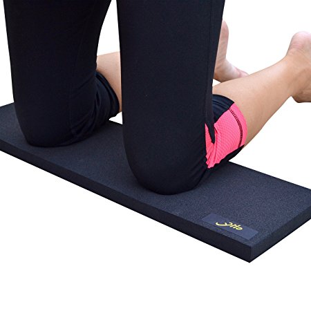 Yilo Warrior | Engineered foam yoga knee pad | 1 in (25 mm) thick | Eliminate knee pain from your practice