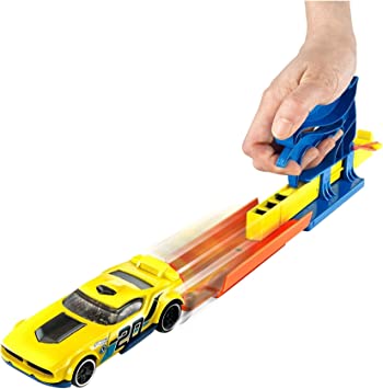 Hot Wheels 446FTH84 Launcher with Car