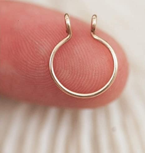 MAIHAO Non-Piercing Fake Faux Clip On Septum Nose Hoop Ring Body Jewelry Piercing Unisex C Shape Nose Ring Stud (Silver)