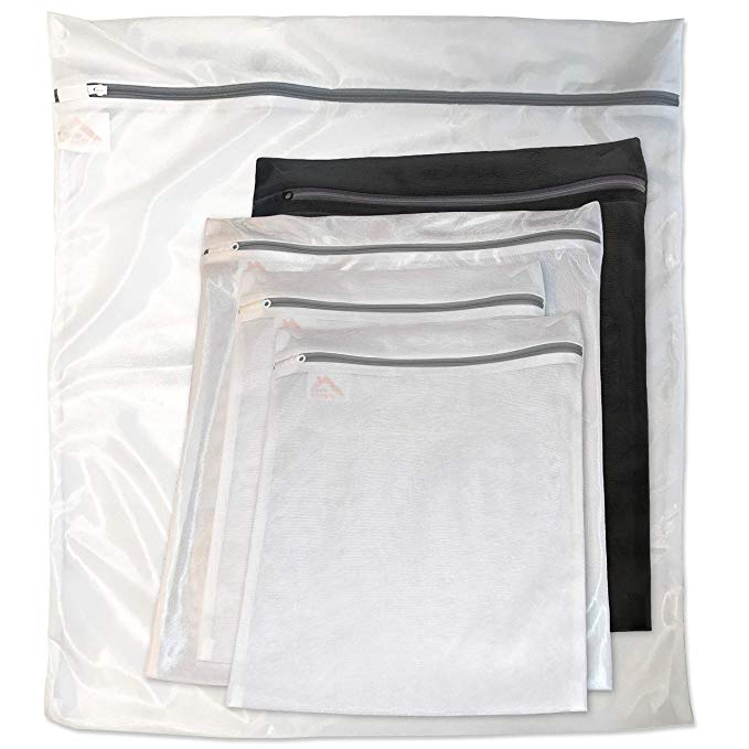 InsideSmarts Set of 5 Wash Bags: Jumbo (1 White), Large (1 Black & 1 White) and Medium (2 White)