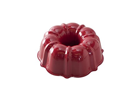 Nordic Ware 6-Cup Bundt Pan, Multicolor