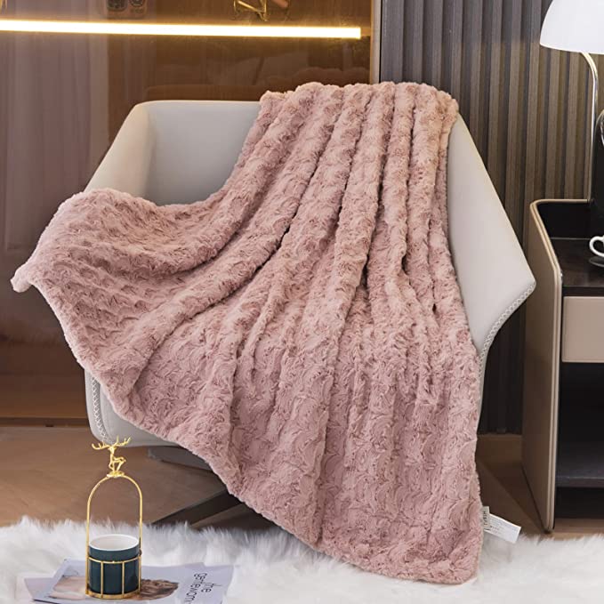 HT&PJ Fluffy Faux Fur Throw Blanket Reverse Plush Sherpa Thick Warm Soft for Sofa Bedroom Decor Twin Size Solid (Pink, Twin(60"X80"))