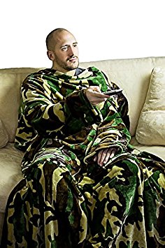 Large Supersoft Camouflage Fleece TV Blanket with Sleeves