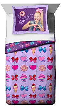 Nickelodeon Jojo Siwa Sweet Life Twin/Full Comforter - Super Soft Kids Reversible Bedding features Jojo Siwa - Fade Resistant Polyester Includes 1 Bonus Sham (Official Nickelodeon Product)