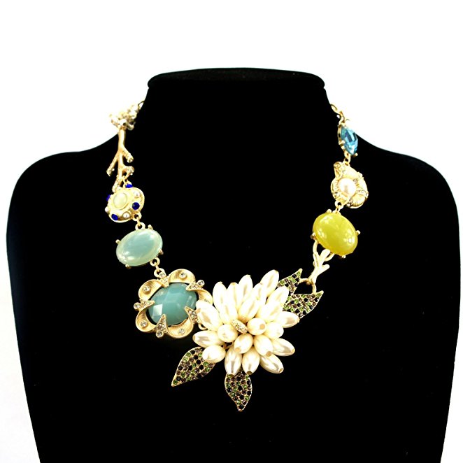 Fit&wit Rhinestone Crystal Bean Flower Statement Fashion Necklace