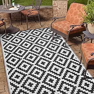 Utopia Home Waterproof Outdoor Rug for Patio 6x9 ft, Reversible Outdoor Plastic Straw Rug for Camping, Outdoor Balcony Rug, Camper Rug, Deck Rug, Outdoor RV Rugs for Picnic - Black & White