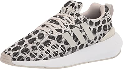 adidas Originals Women's Swift Run 22 Sneaker