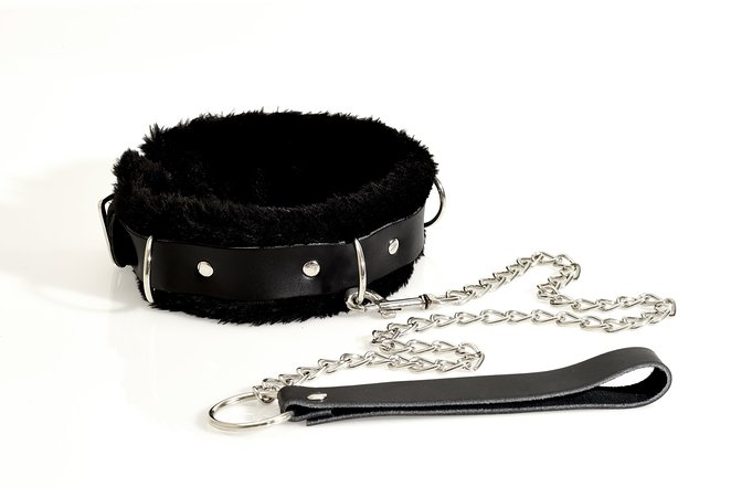 Choker Collar Leather Faux Fur Lined with Steel D Rings - comes with detachable leather leash