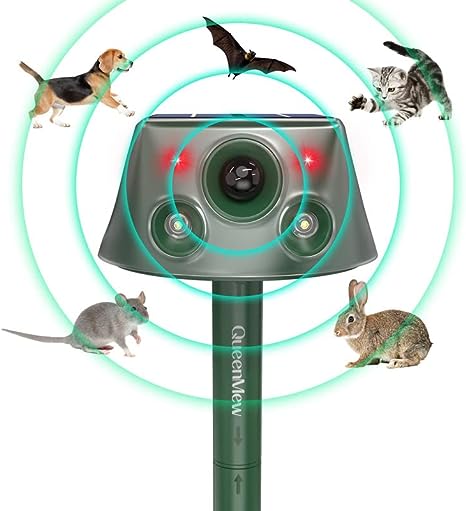 Ultrasonic Animal Repellent Solar Powered, Waterproof Outdoor Animal Repeller Deterrent with PIR Motion Sensor & Flashing Light, Outdoor Repellent Device for Rat, Squirrel, Deer, Bird for Farm Yard