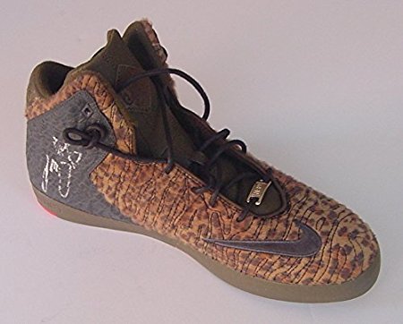 Lebron James Cleveland Cavaliers Cavs Signed Autographed Lebron XI NSW Lifestyle Basketball Shoe PAAS COA
